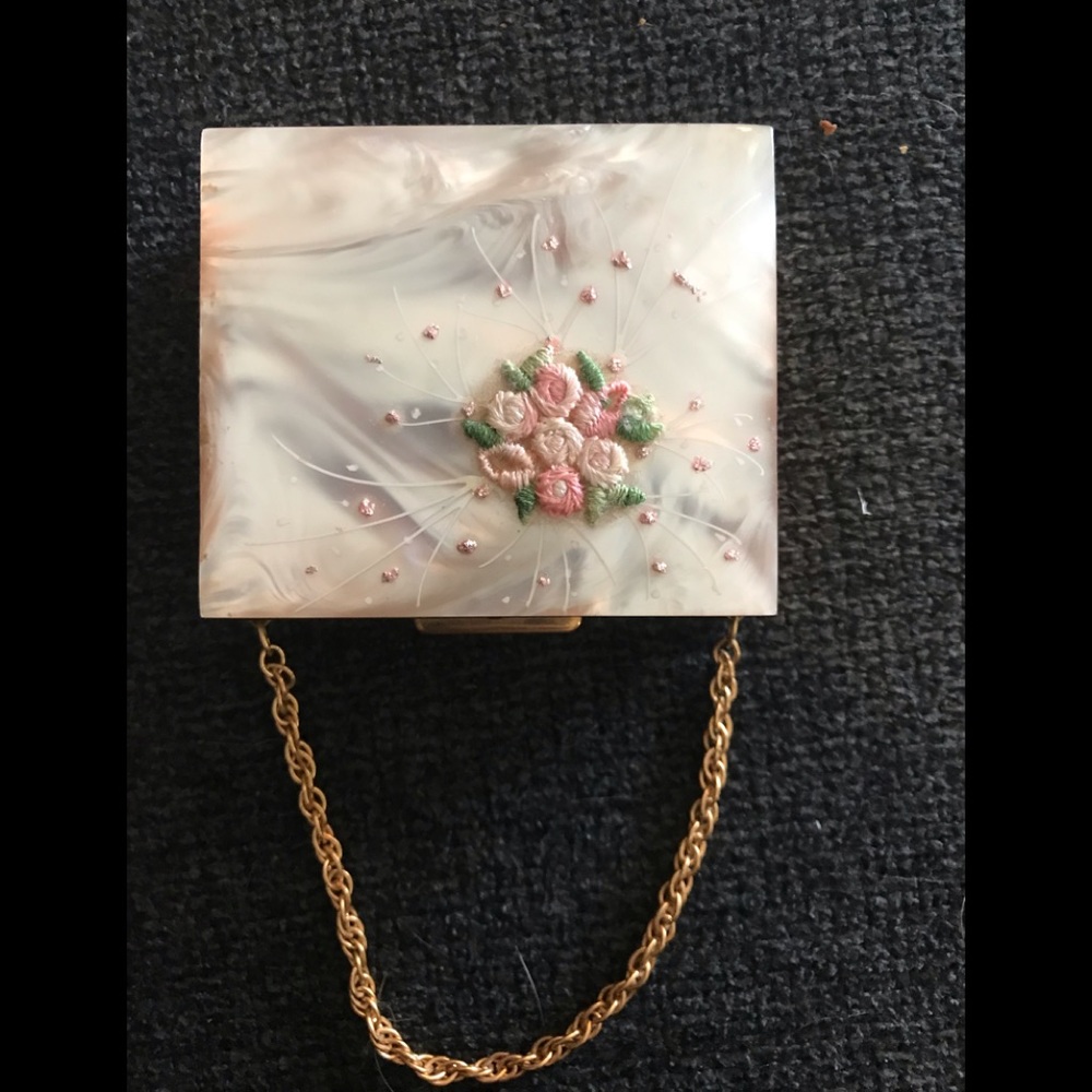 Vintage Ladies Female Pink Makeup Powder Compact Mirror Metal Lipstick Blush